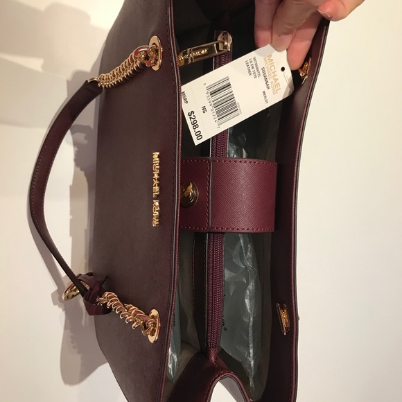 Michael Kors Bags - Picture 6 of 6